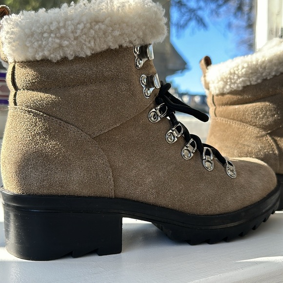 Marc Fisher Brylee shearling boot size 6.5 - Picture 2 of 3